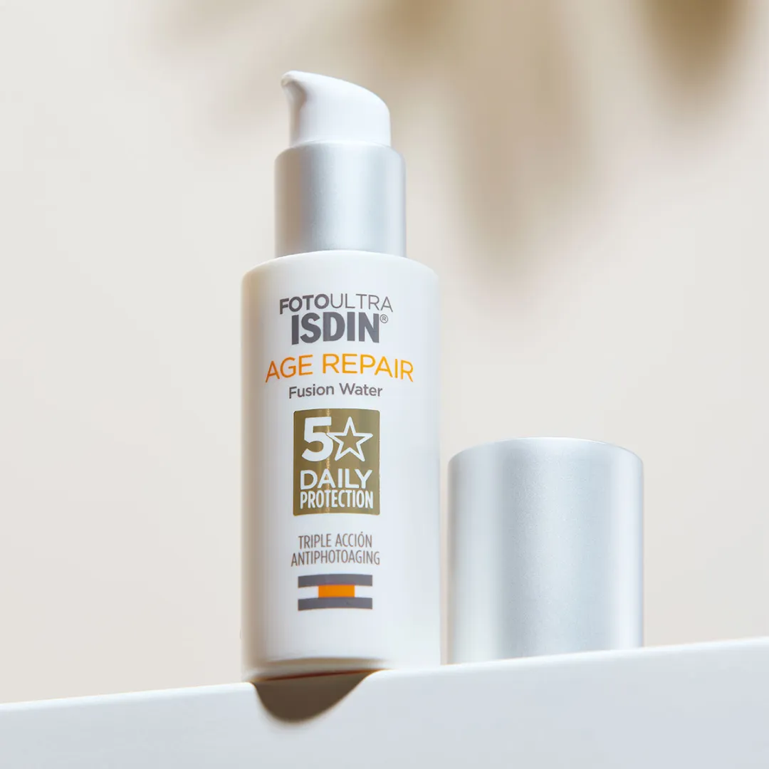 Isdin Fotoultra Age Repair Fusion Water SPF50