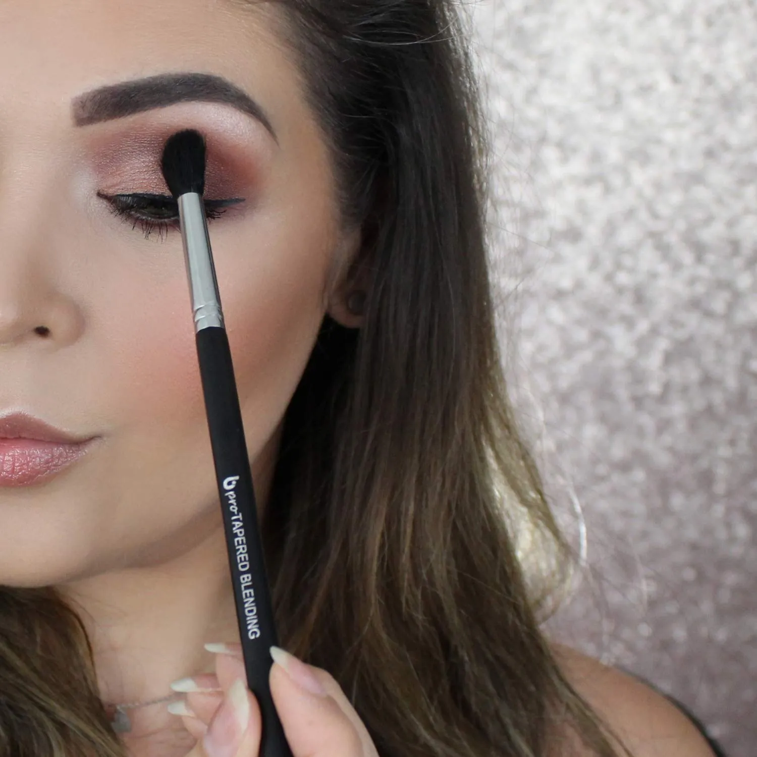 Tapered Blending Eyeshadow Makeup Brush – Beauty Junkees Professional Eye Shadow Blender Make Up Brush with Soft Fluffy Natural Hair Dome Bristles for a Beautifully Blended Crease; Premium Quality